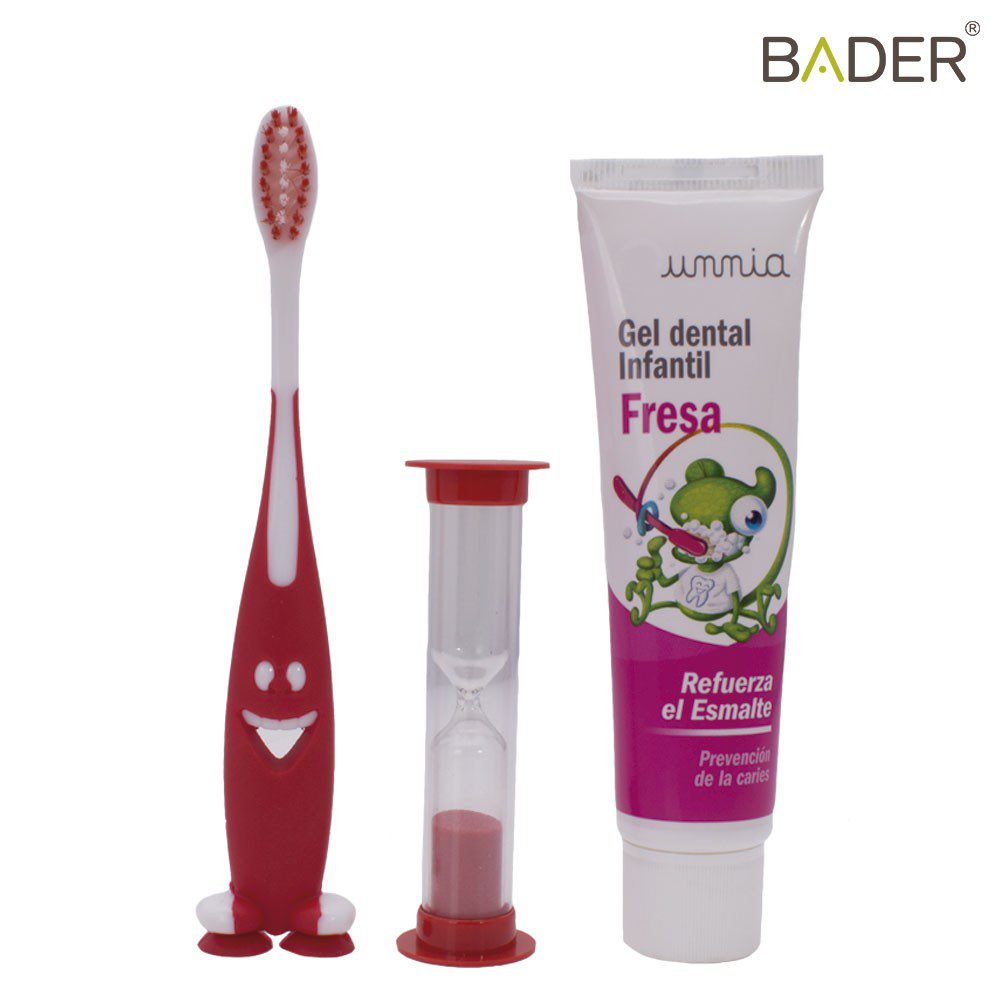 4109-Children's-toothbrush-case-with-sand-watch-and-Bader-paste.jpg