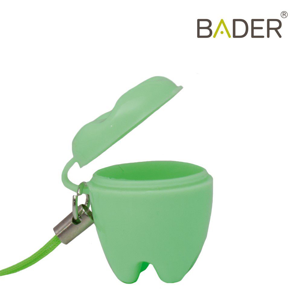 4747-Molar-container-pendant-Bader.jpg